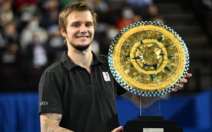 的紧凑防守 的紧凑防守