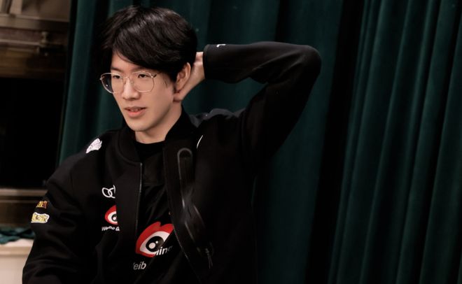 籃球賽場如 籃球賽場如