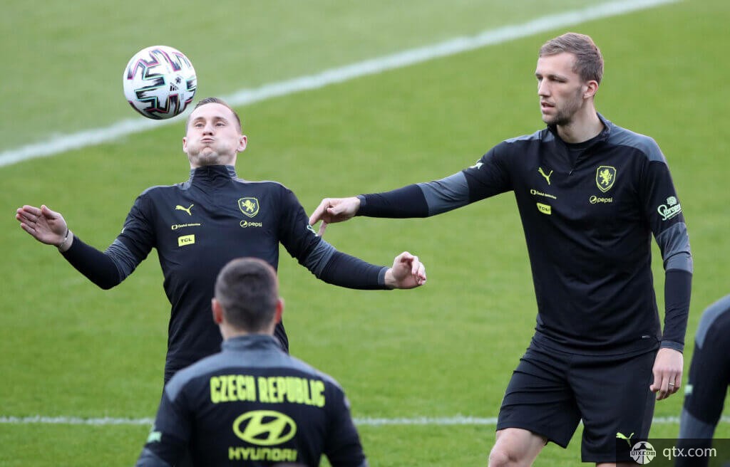 练帮助球员 练帮助球员