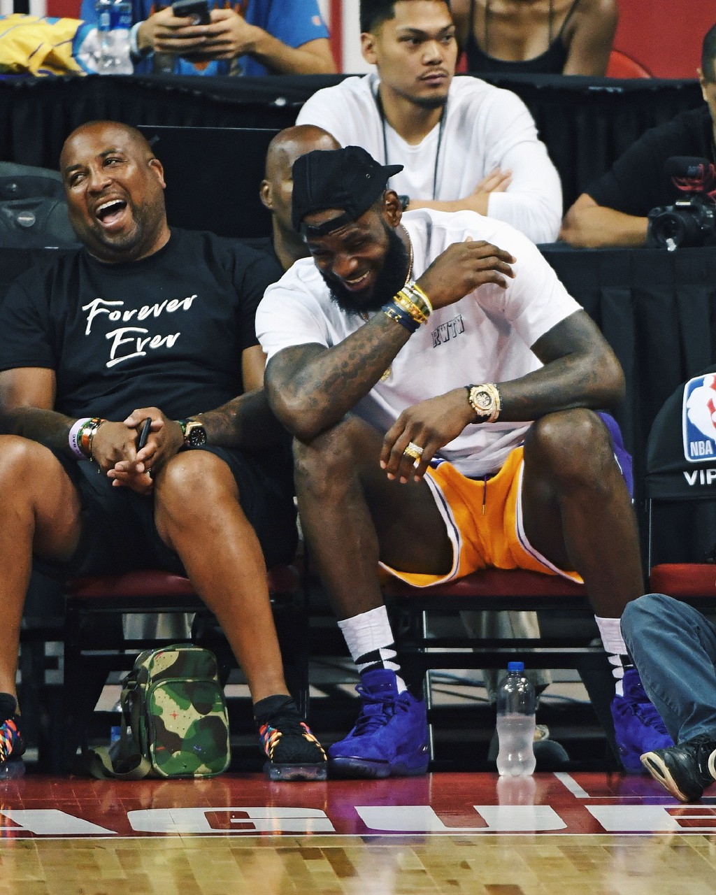 性设定红线 性设定红线